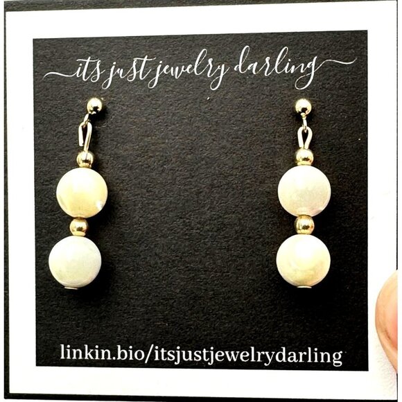 Womens Earrings 14K Yellow Gold Mother of Pearl Bead Pierced Gift Idea for Her - Picture 3 of 5